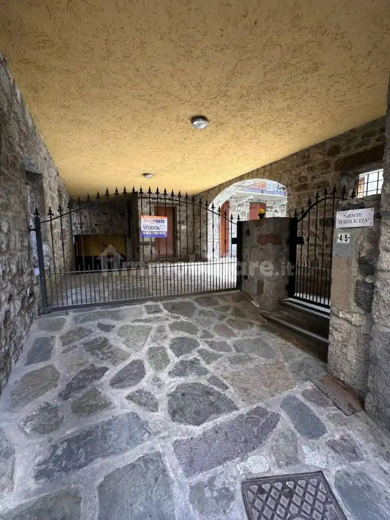 Appartamento in vendita a Esine