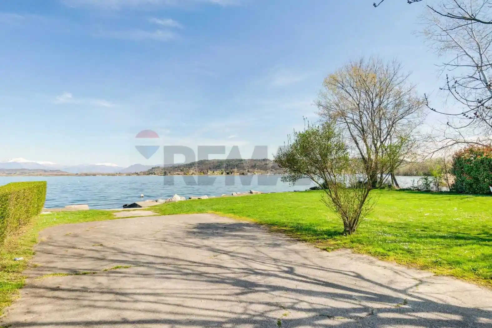 Appartamento in vendita a Castelletto Sopra Ticino