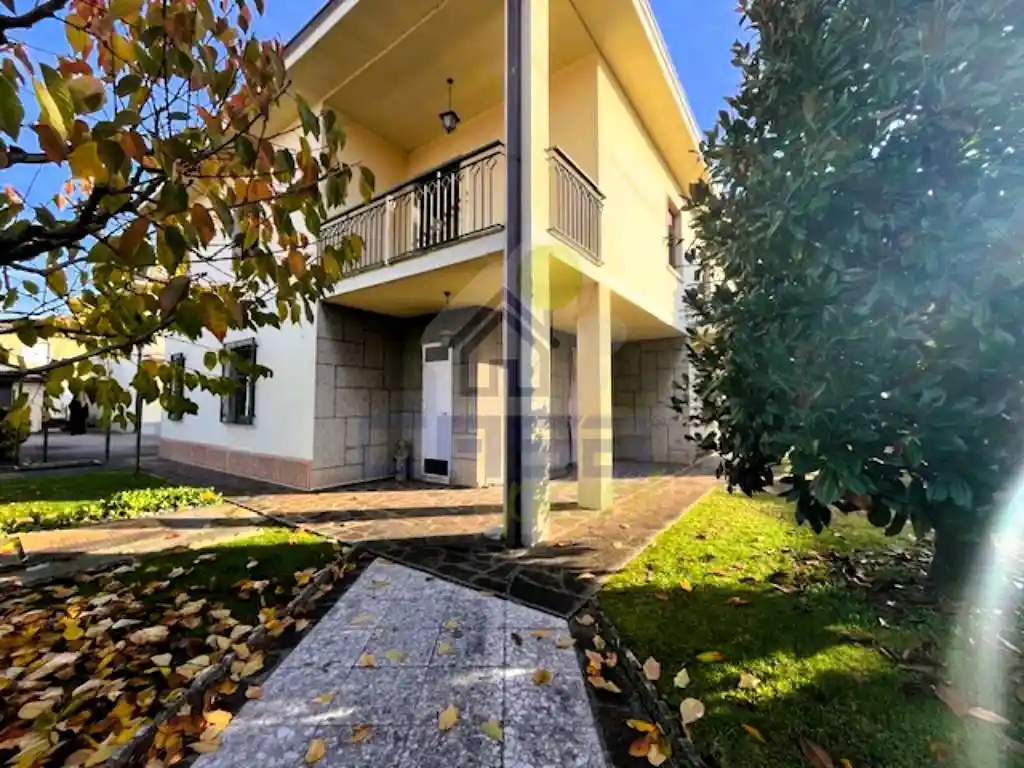 Villa in vendita a Asola