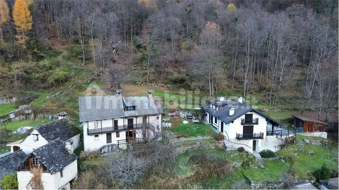 Rustico - Casale in vendita a Crodo