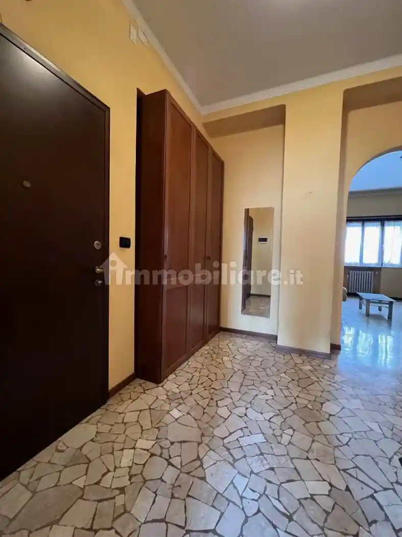 Appartamento in vendita a Piacenza