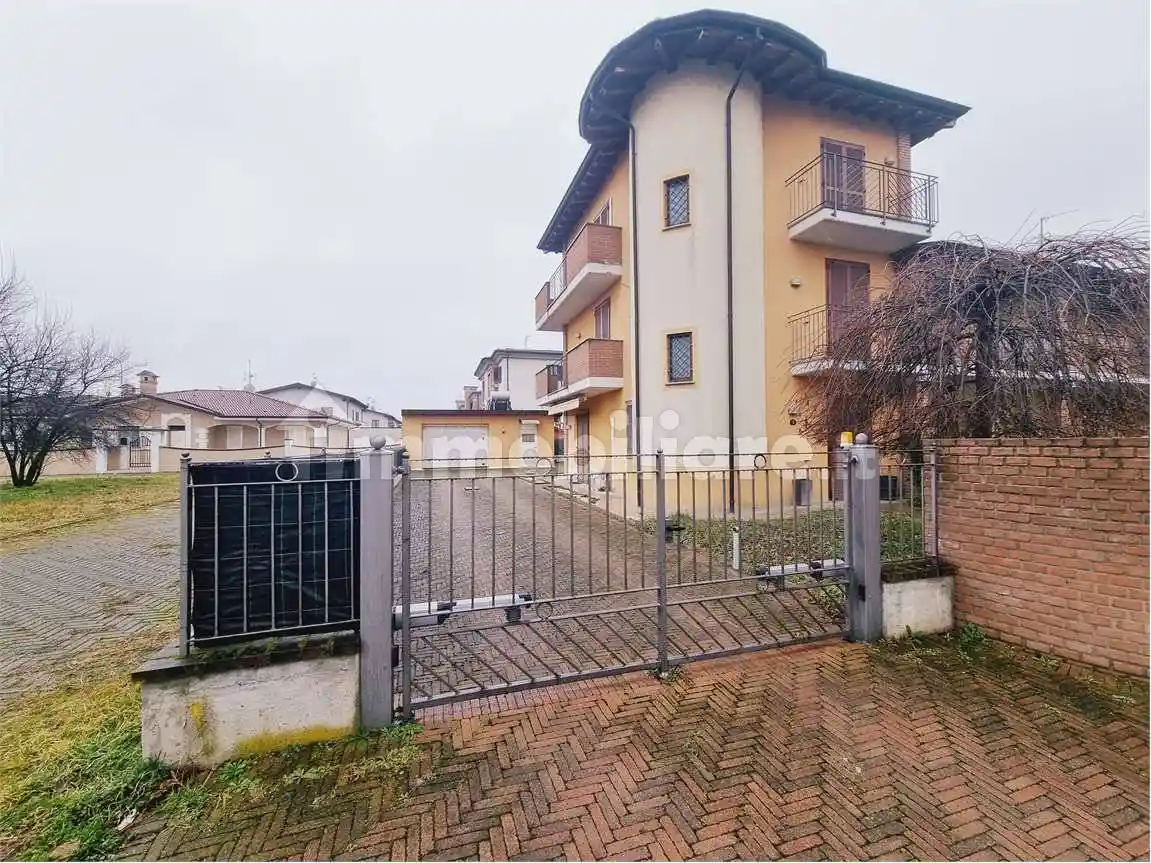 Villa in vendita a Castel San Giovanni