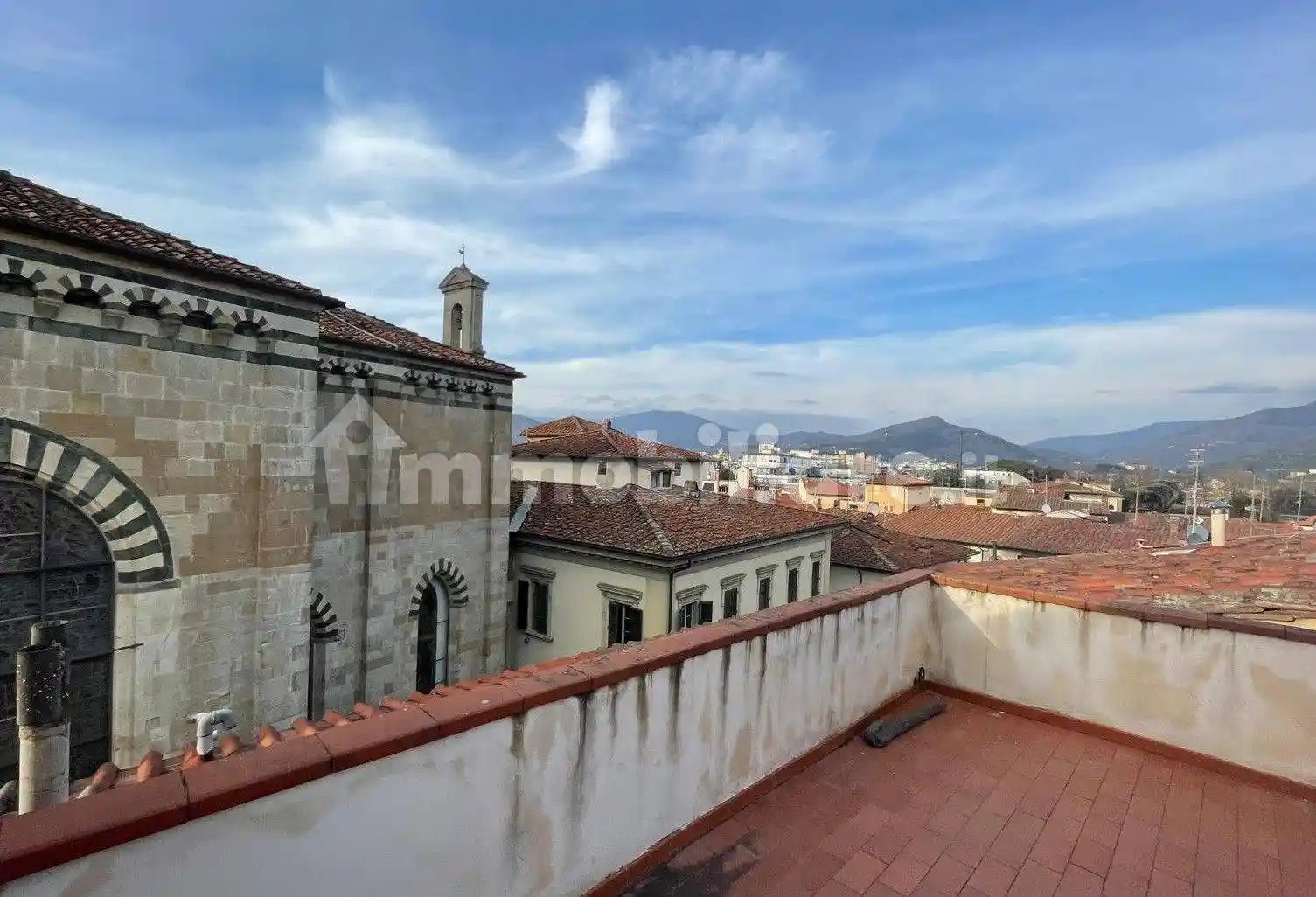 Attico - Mansarda in affitto a Prato