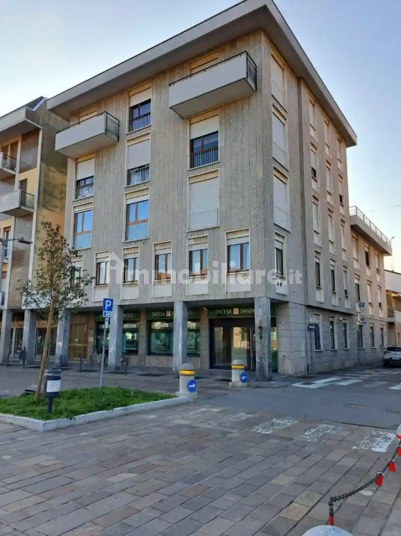 Appartamento in vendita a Magnago