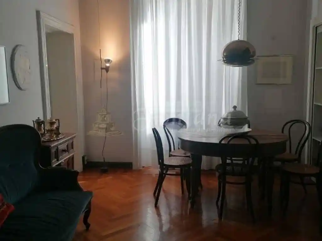 Appartamento via Lazzaro Palazzi, Porta Venezia, Milano - foto 4