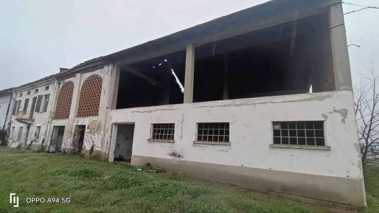 Rustico - Casale in vendita a Frascaro