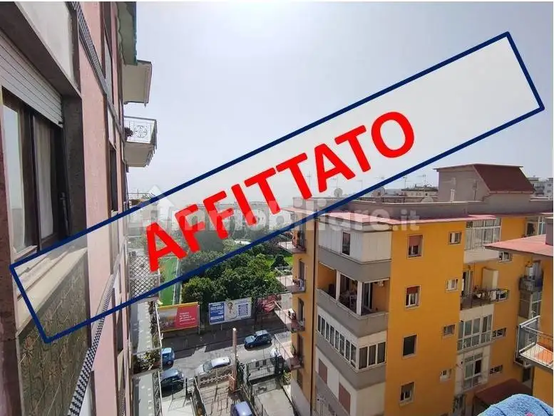 Appartamento in affitto a Napoli