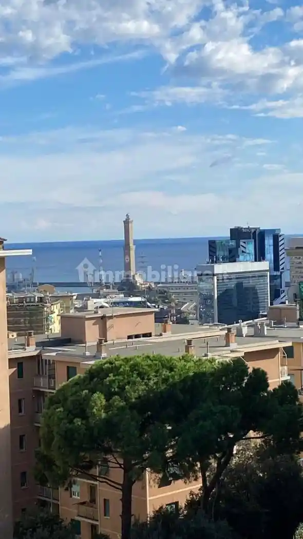 Appartamento in vendita a Genova