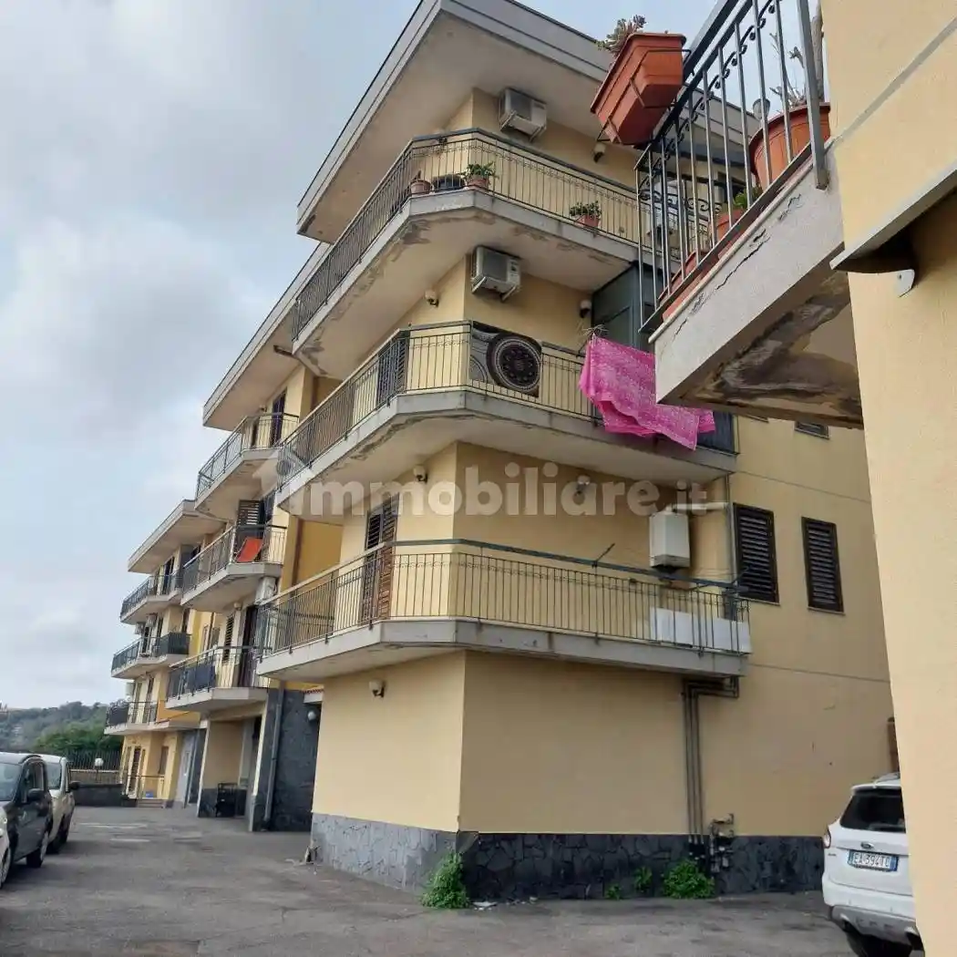 Appartamento in vendita a Aci Catena