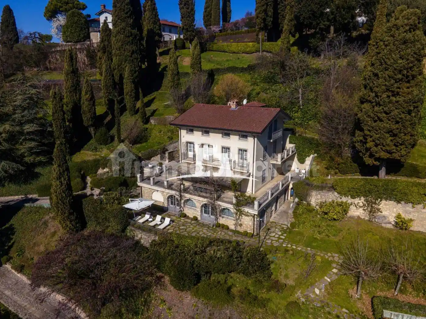 Villa in vendita a Bergamo