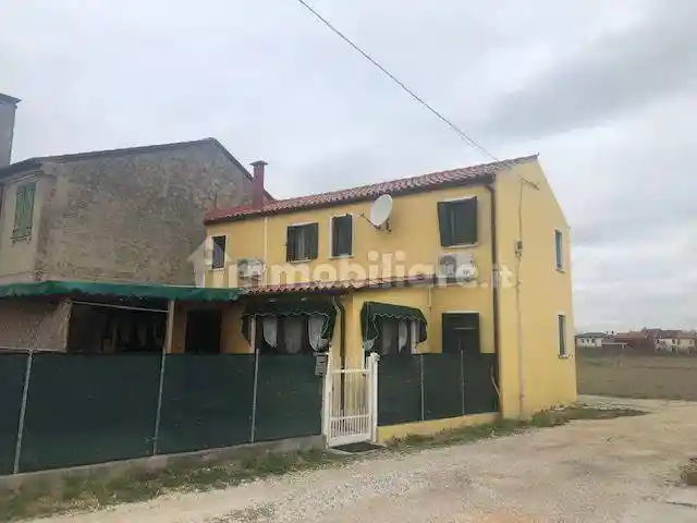 Casa indipendente in vendita a Adria