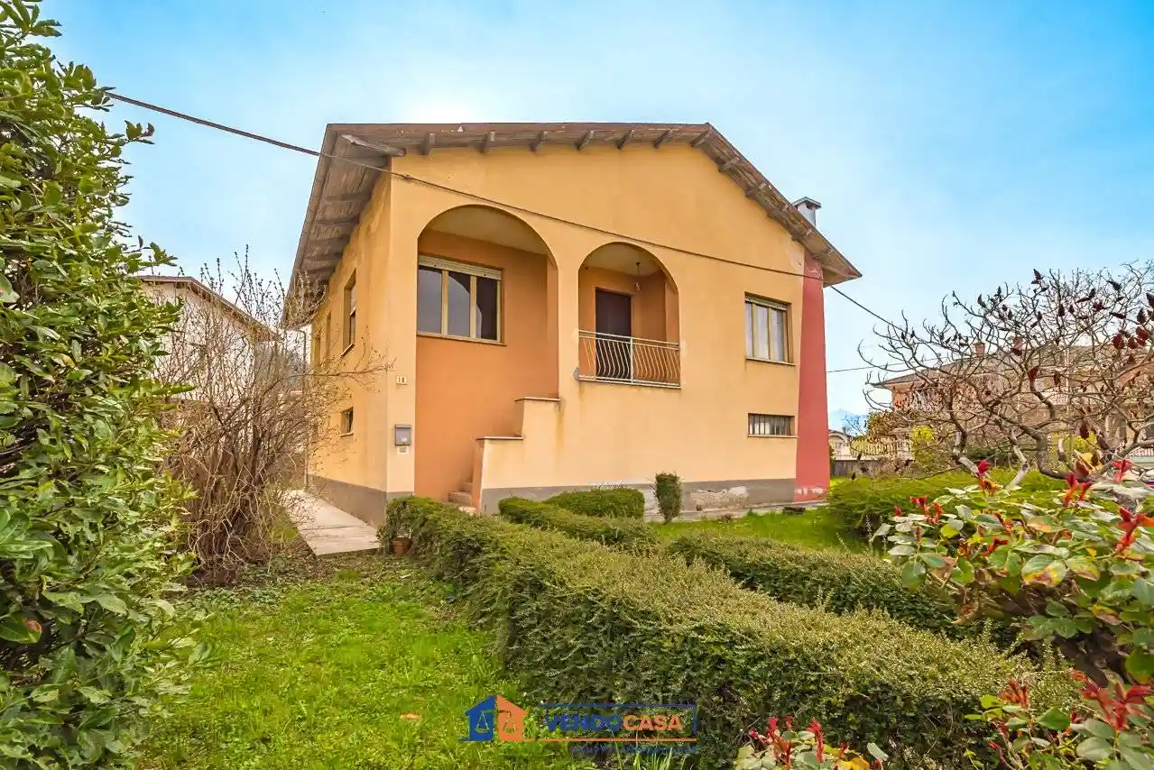 Villa in vendita a Dronero