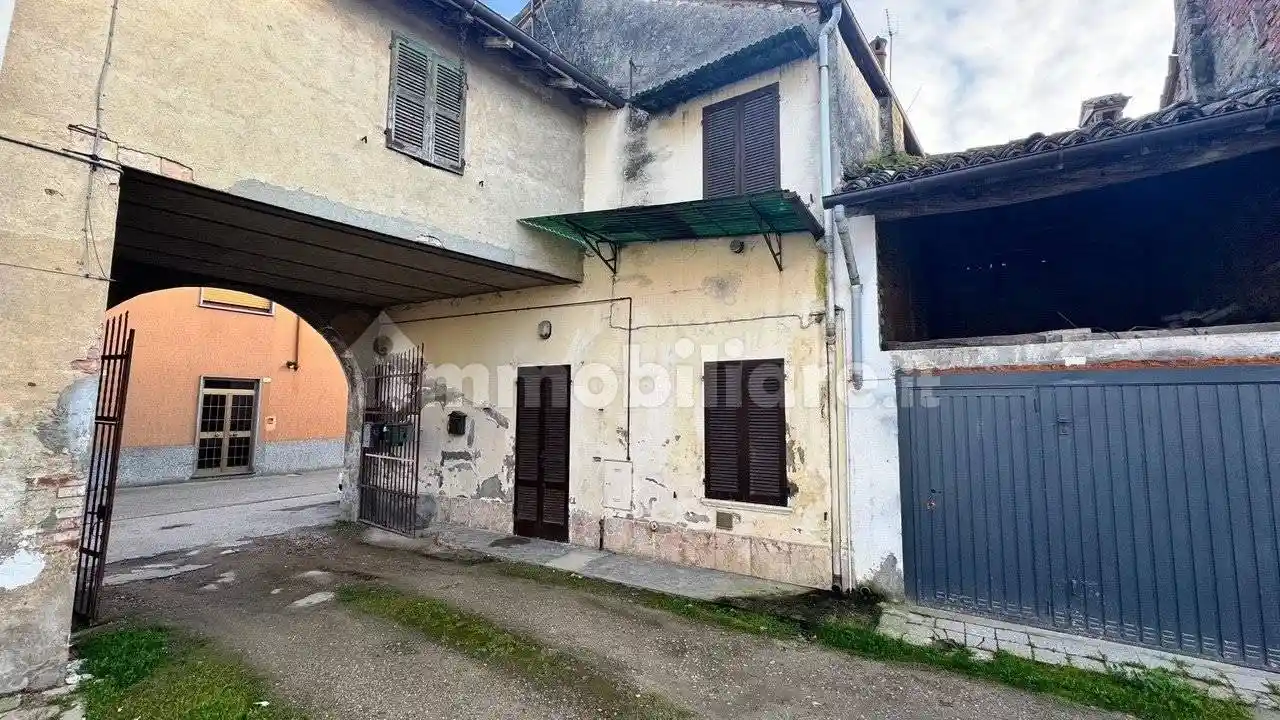 Casa indipendente in vendita a Mortara
