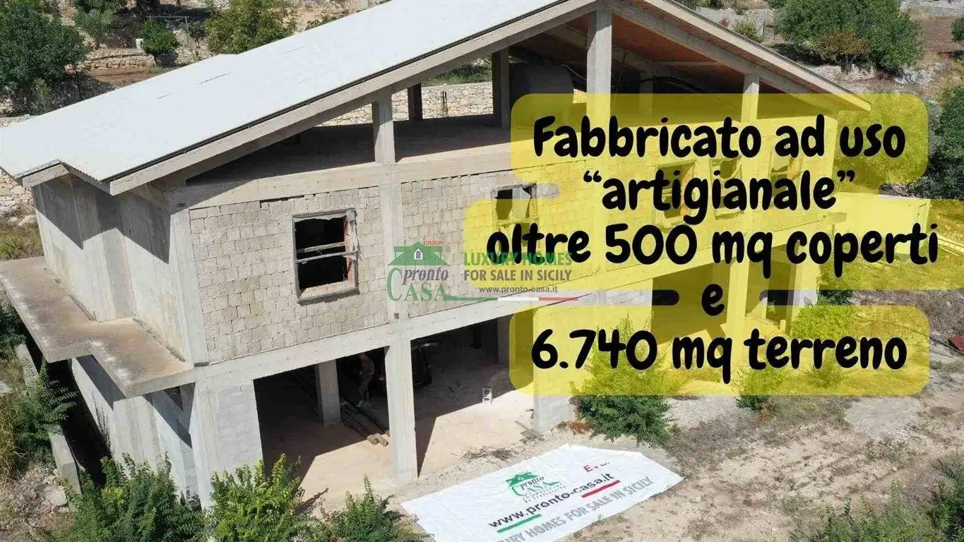 Palazzo - Edificio in vendita a Modica