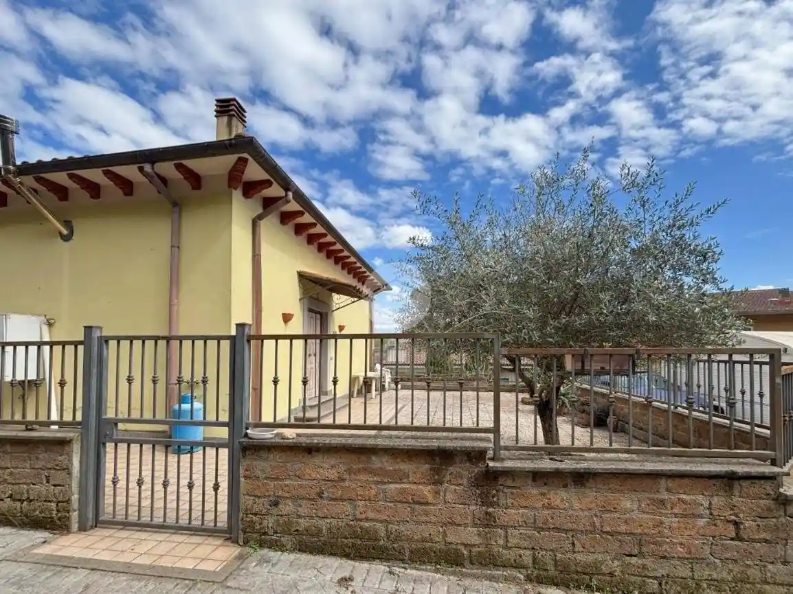 Appartamento in vendita a Gallese