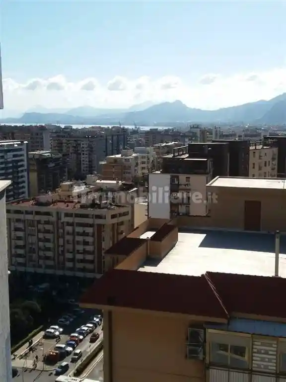 Appartamento in affitto a Palermo
