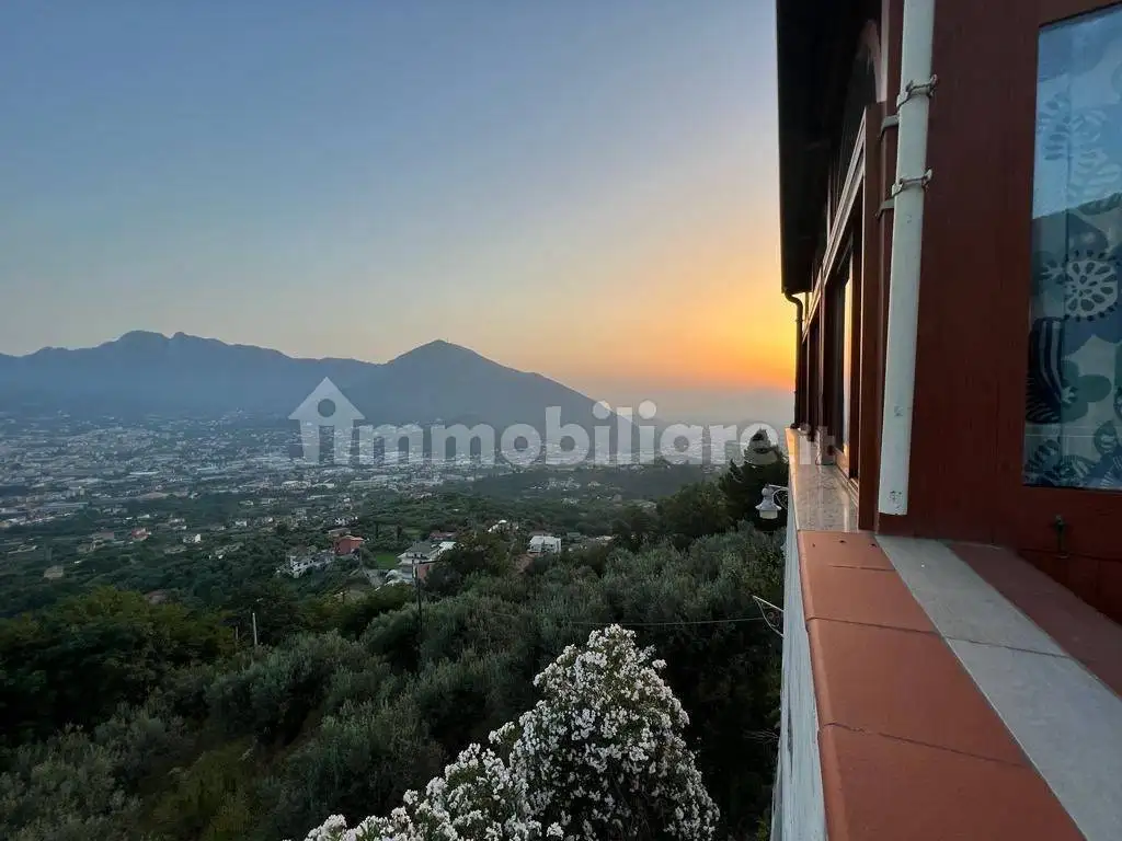 Villa in vendita a Cava de' Tirreni