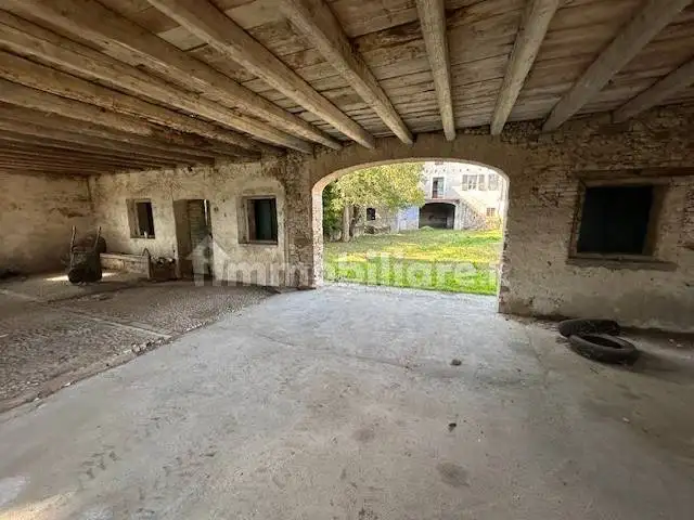 Rustico - Casale in vendita a Povoletto