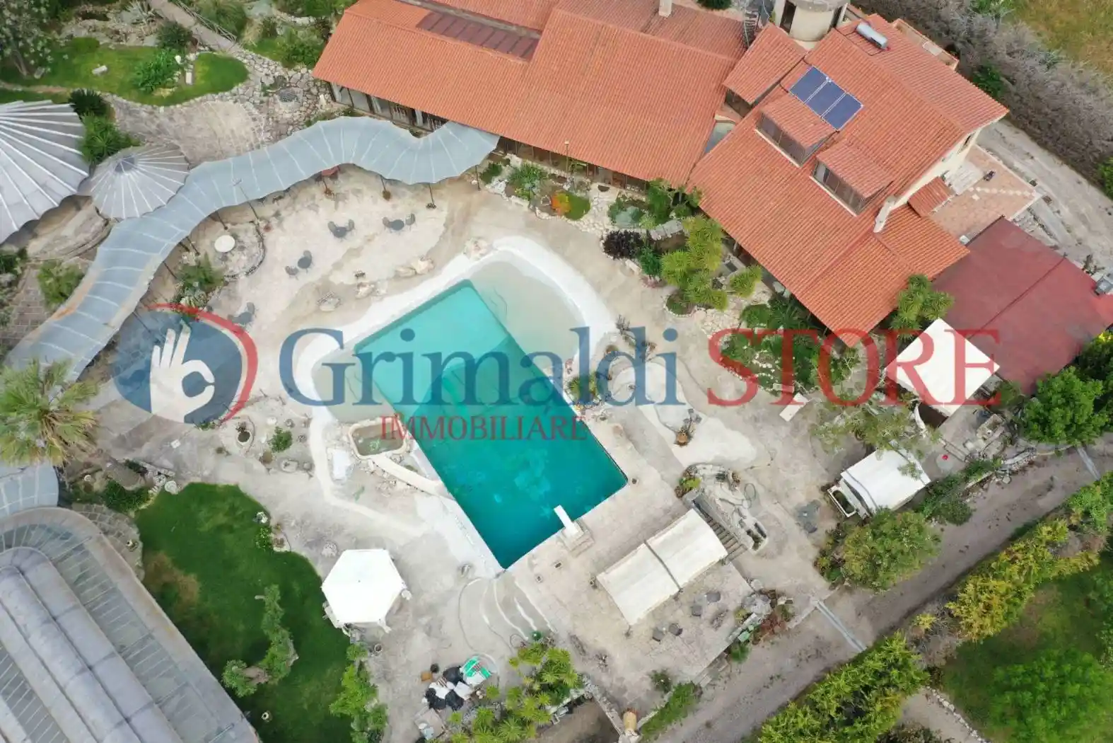 Villa in vendita a Lizzanello