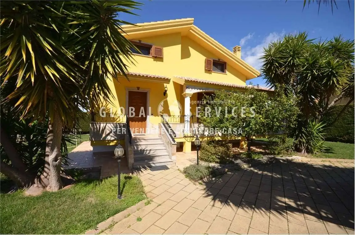 Villa in vendita a Olmedo