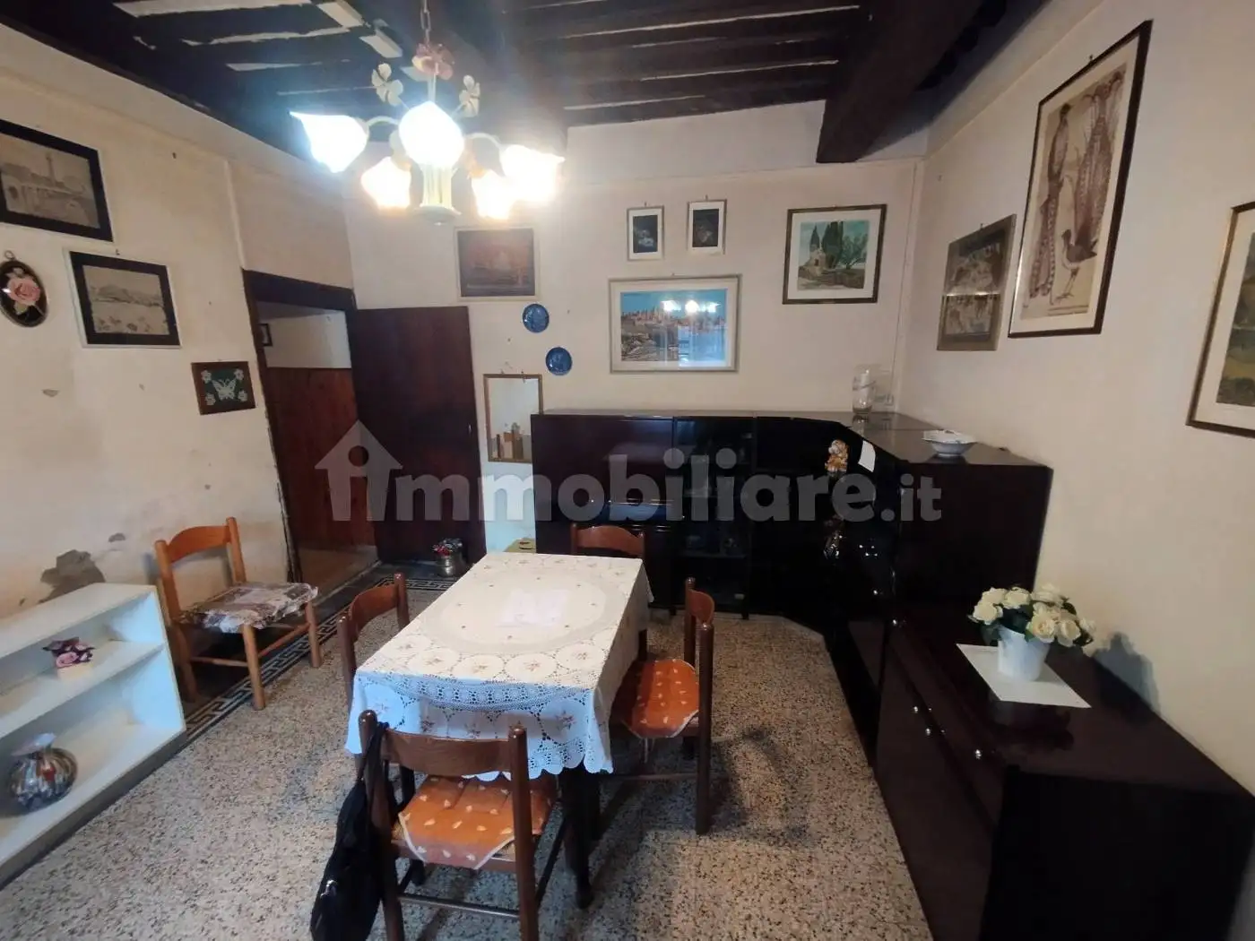 Casa indipendente in vendita a Lucca
