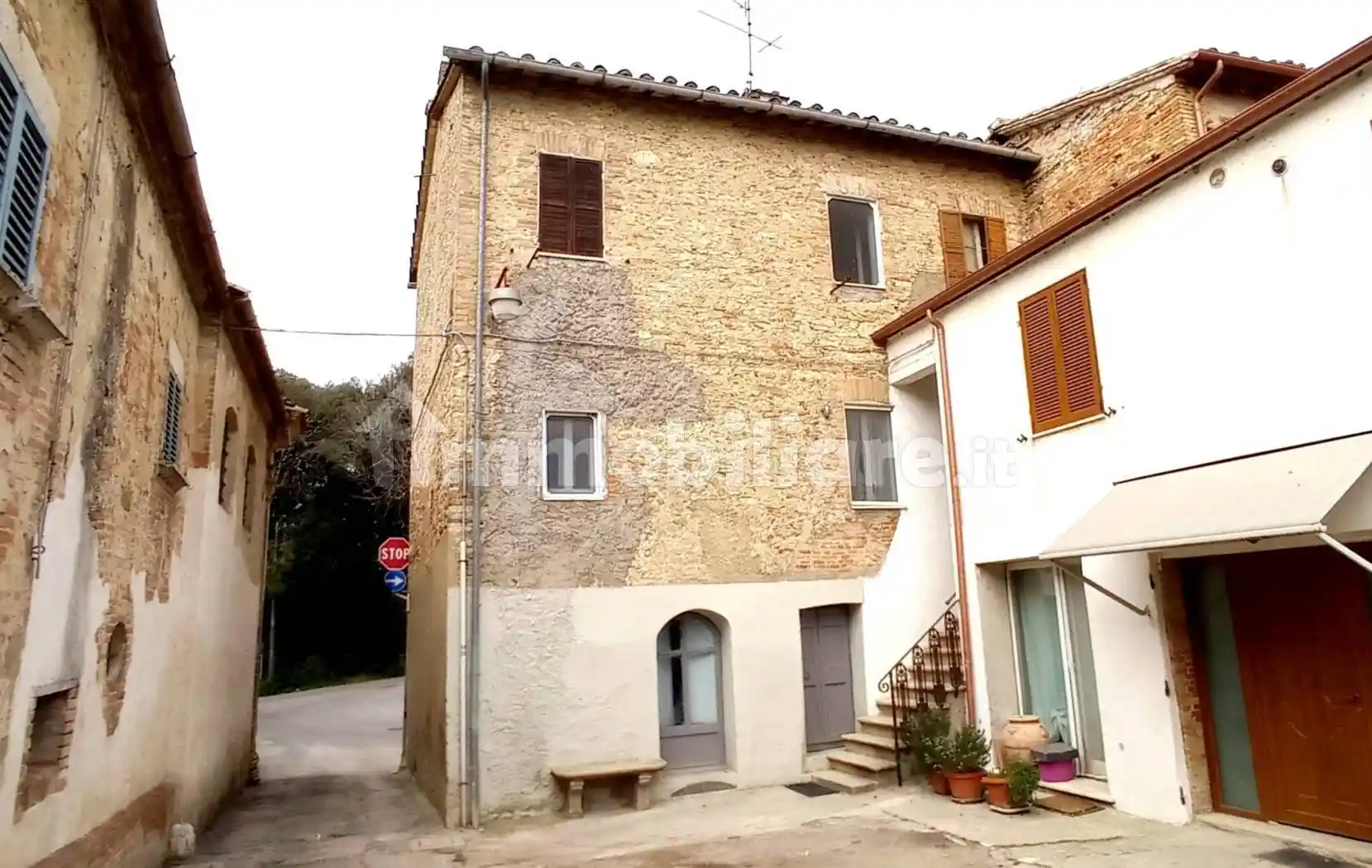 Casa indipendente in vendita a Perugia