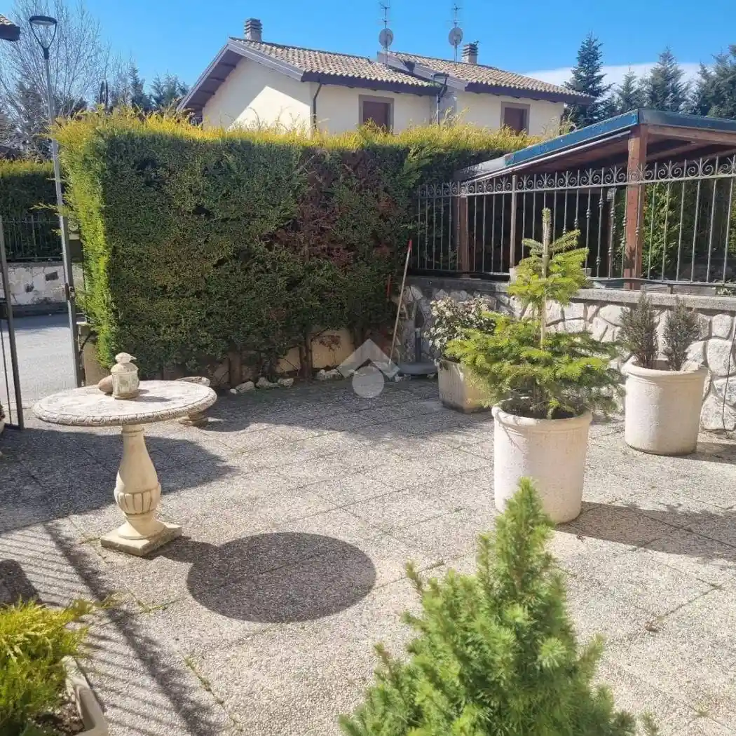 Villa a schiera villa a schiera via Scarpitti 1, Centro, Castel di Sangro - foto 3