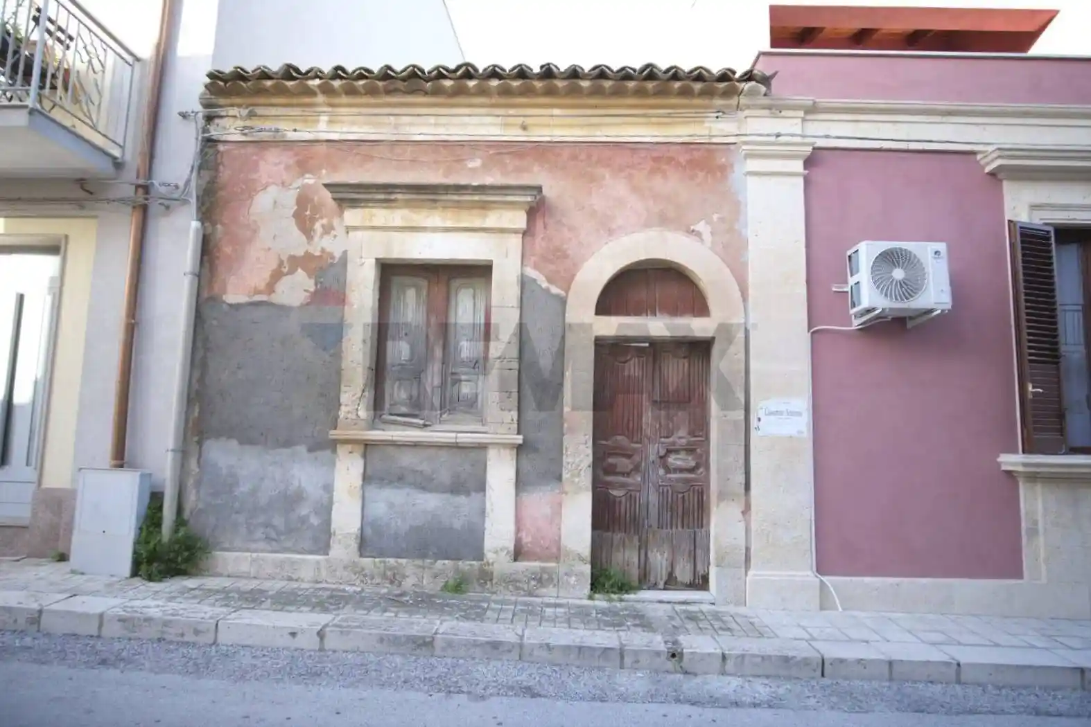 Casa indipendente in vendita a Canicattini Bagni