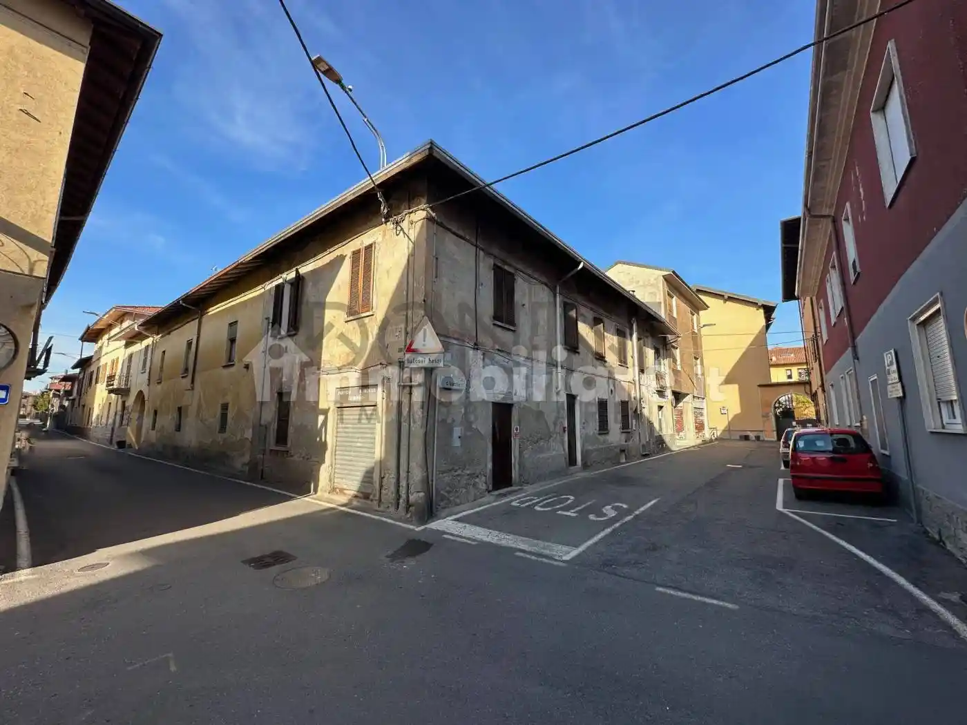 Rustico - Casale in vendita a Lonate Ceppino