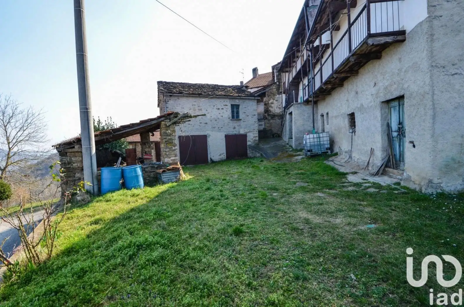 Rustico - Casale in vendita a Mombarcaro