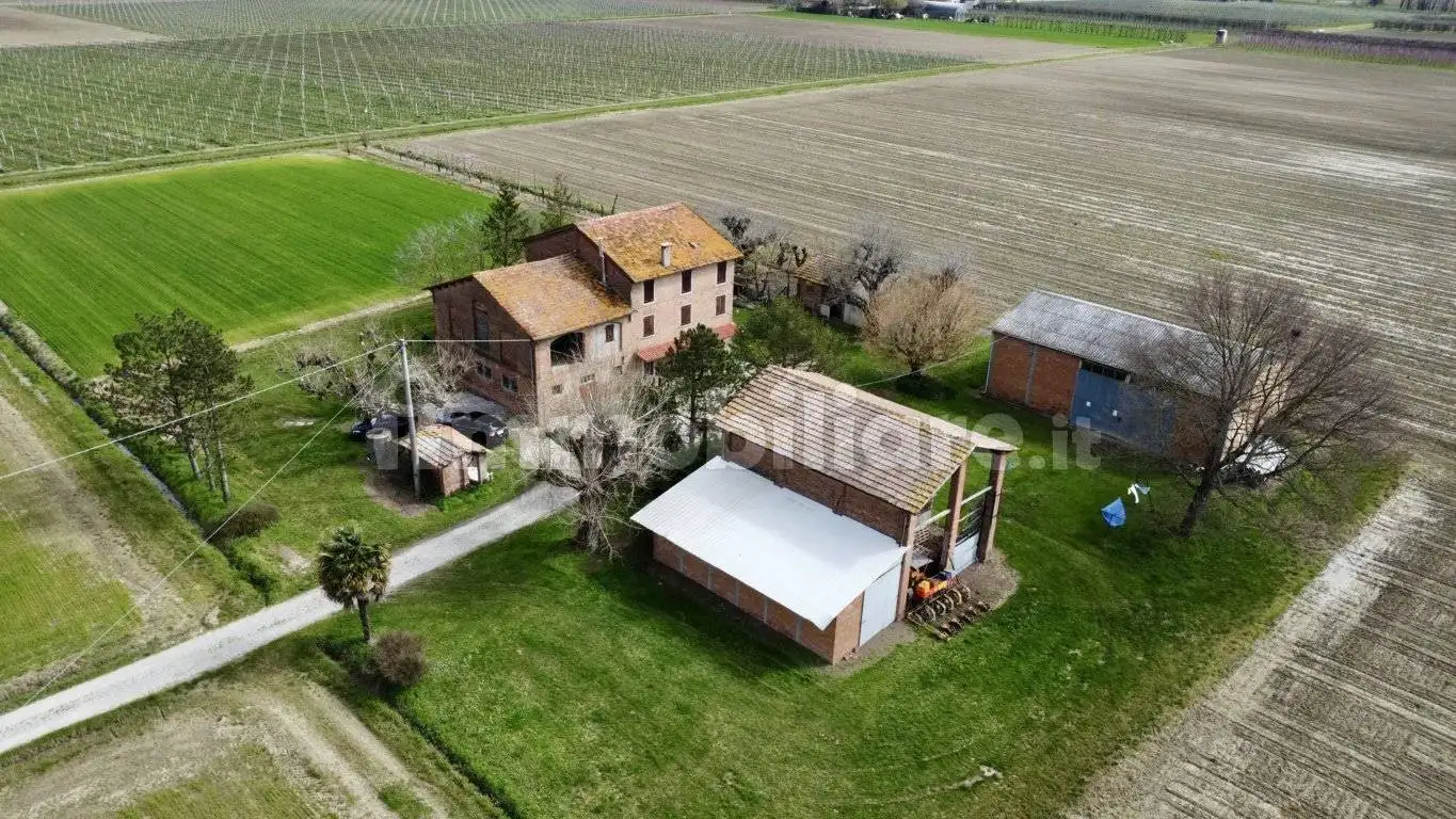 Rustico - Casale in vendita a Imola