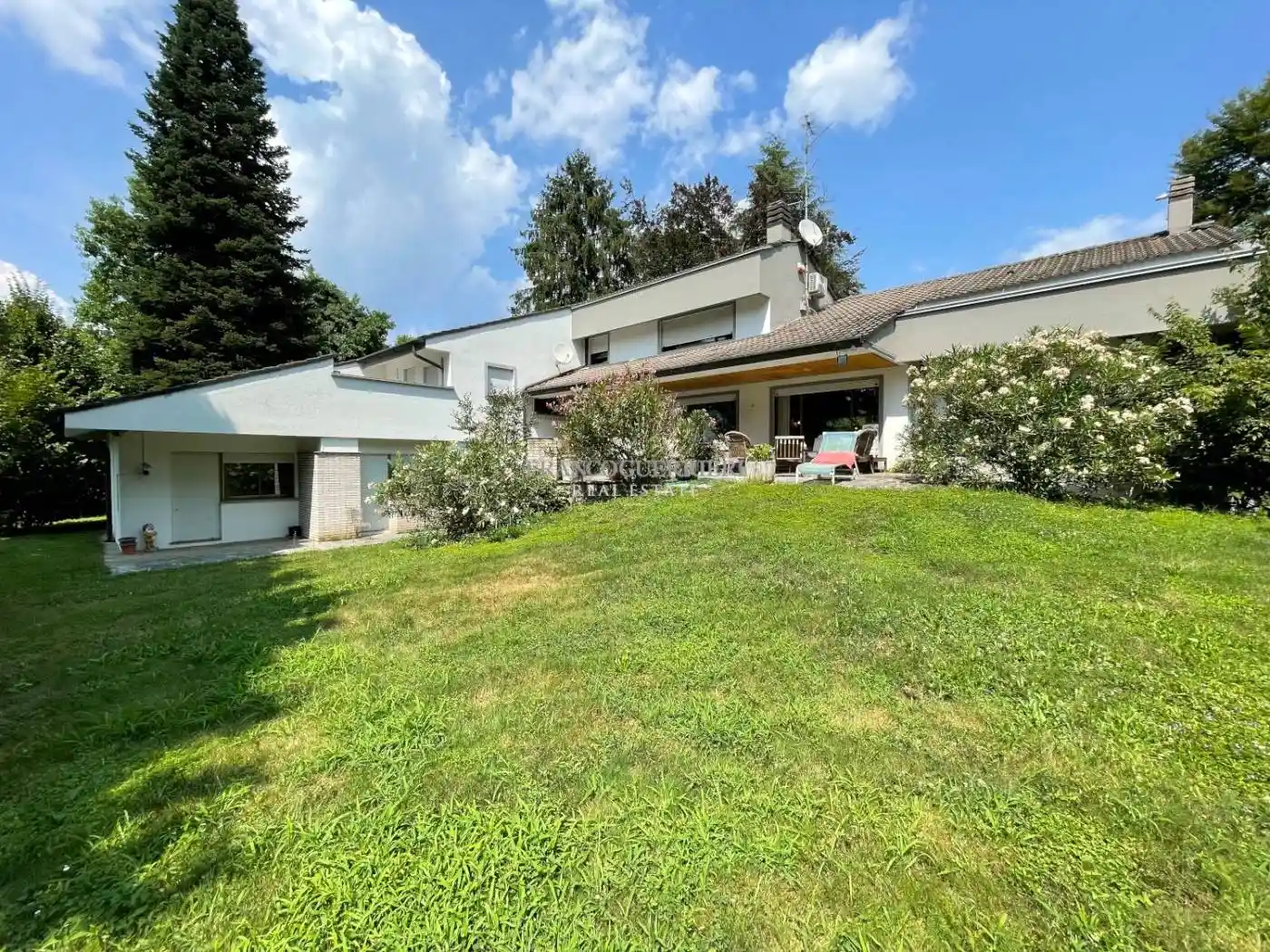 Villa in vendita a Casatenovo