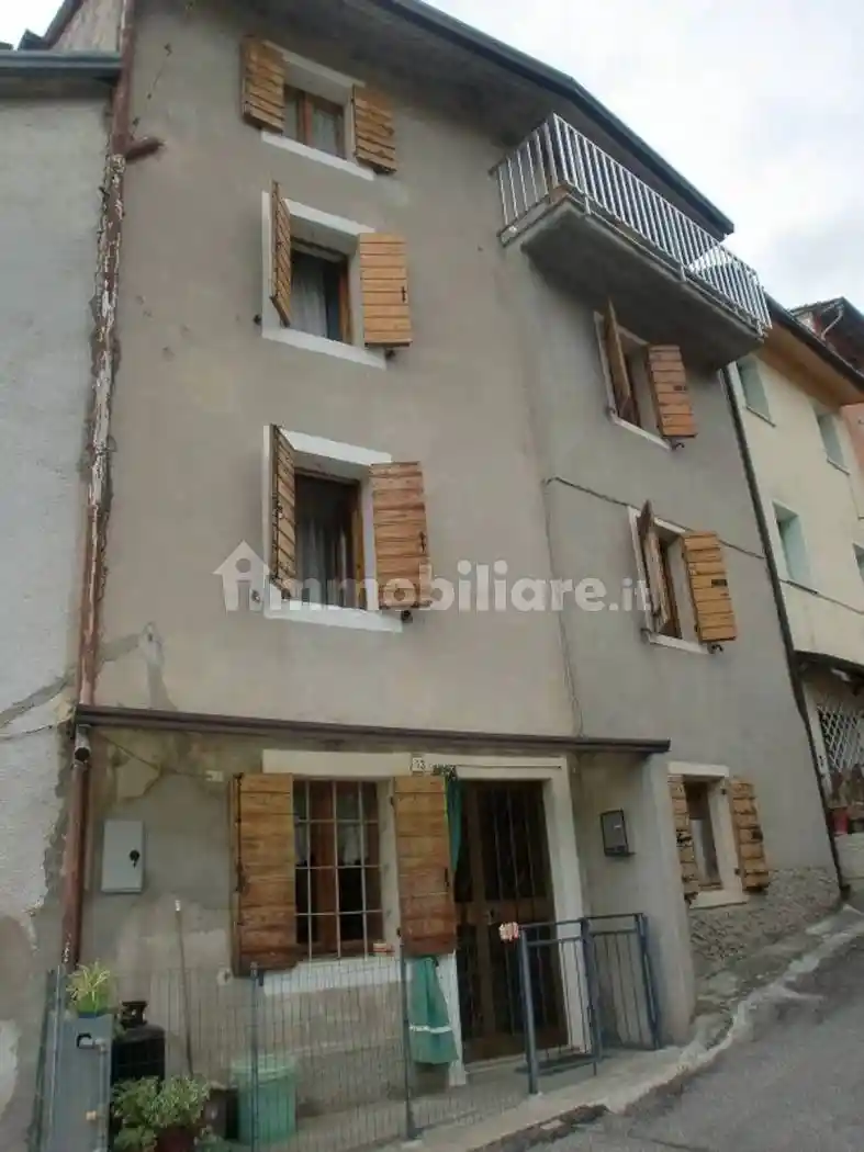 Villa in vendita a Grezzana