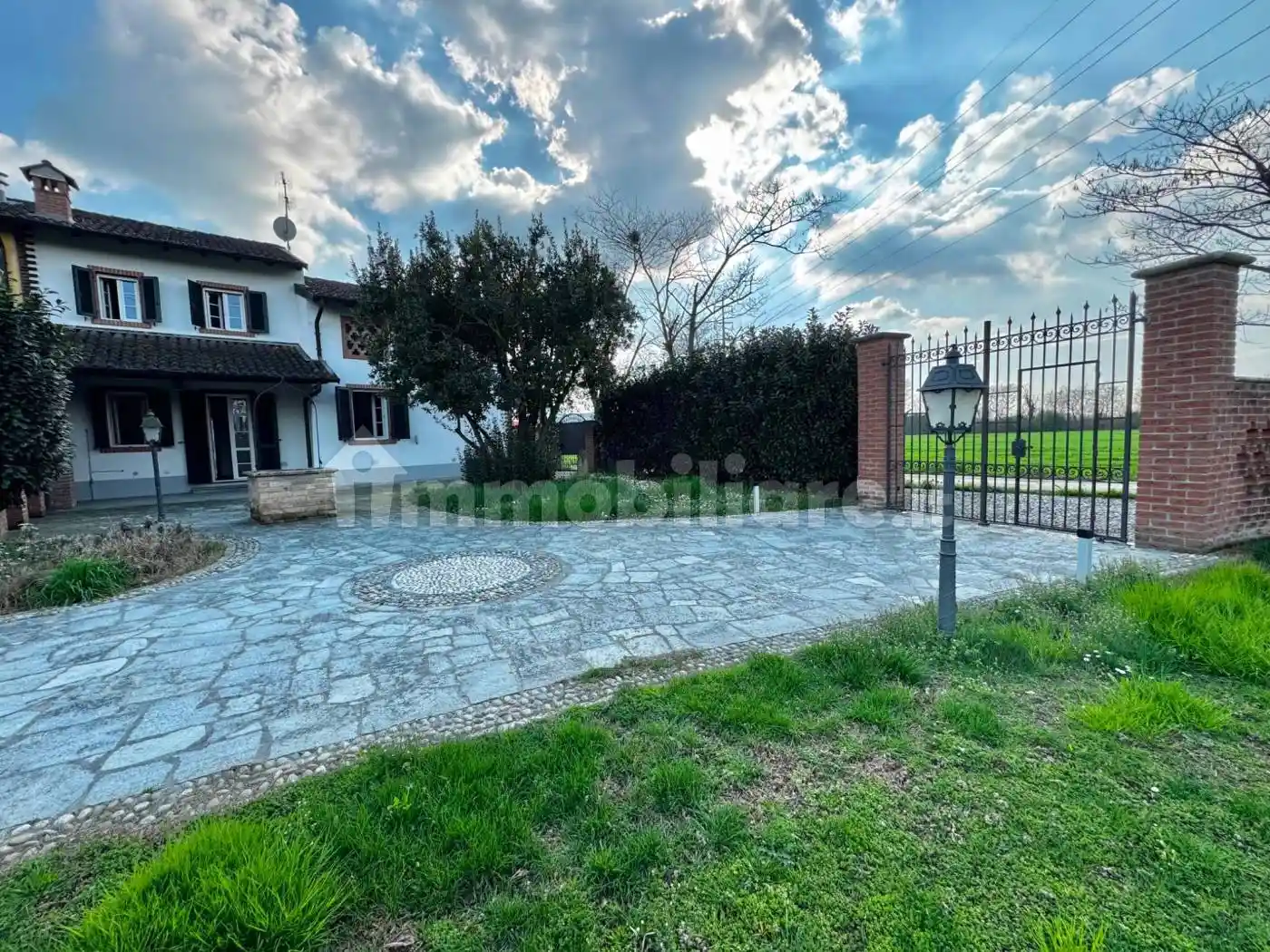 Rustico - Casale in vendita a Lodi