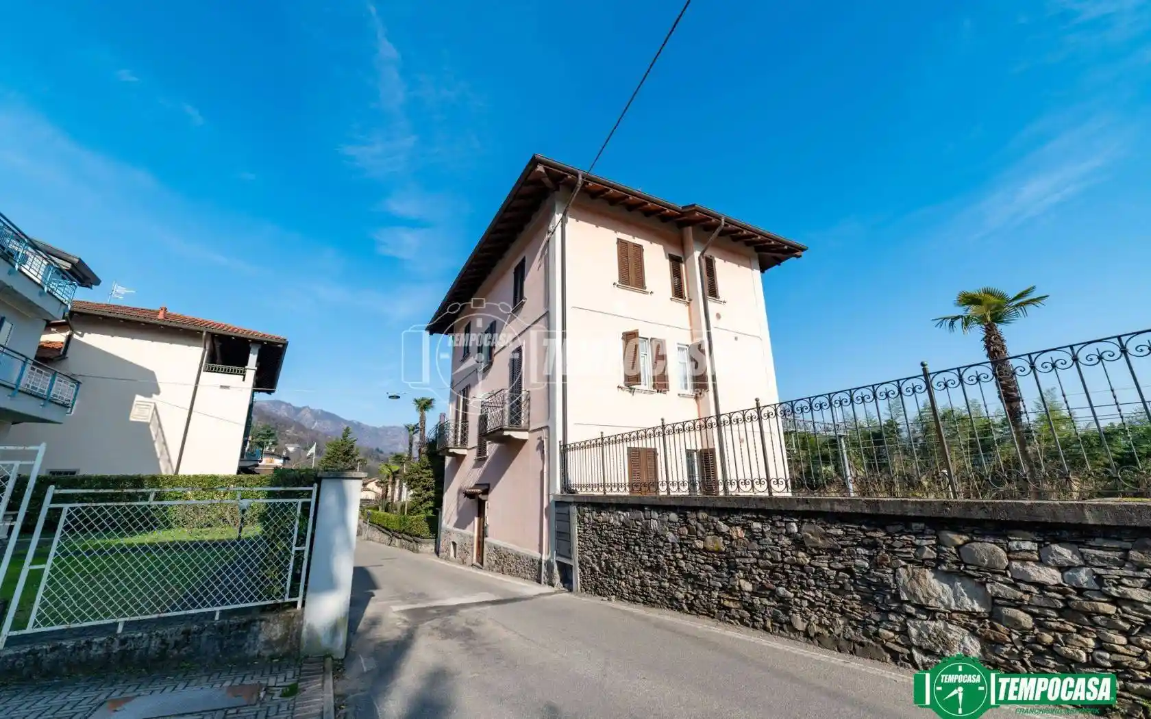 Casa indipendente in vendita a Stresa