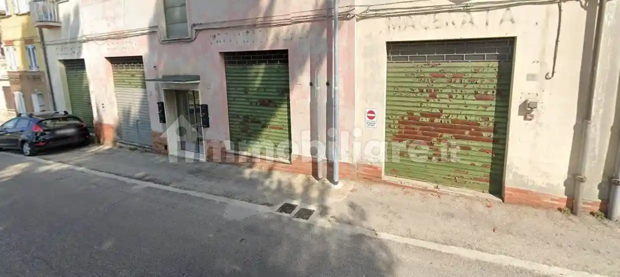 Palazzo - Edificio in vendita a Montefano