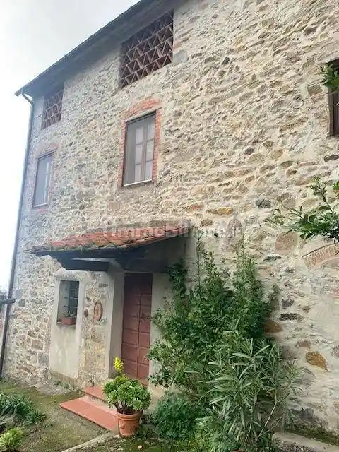 Rustico - Casale in vendita a Calci