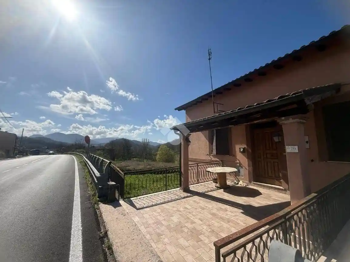 Bilocale via Sublacense 70, Madonna Della Pace, Agosta - foto 3