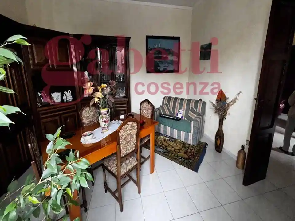 Quadrilocale Cosenza via GAETA , snc, Centro Storico, Cosenza - foto 5