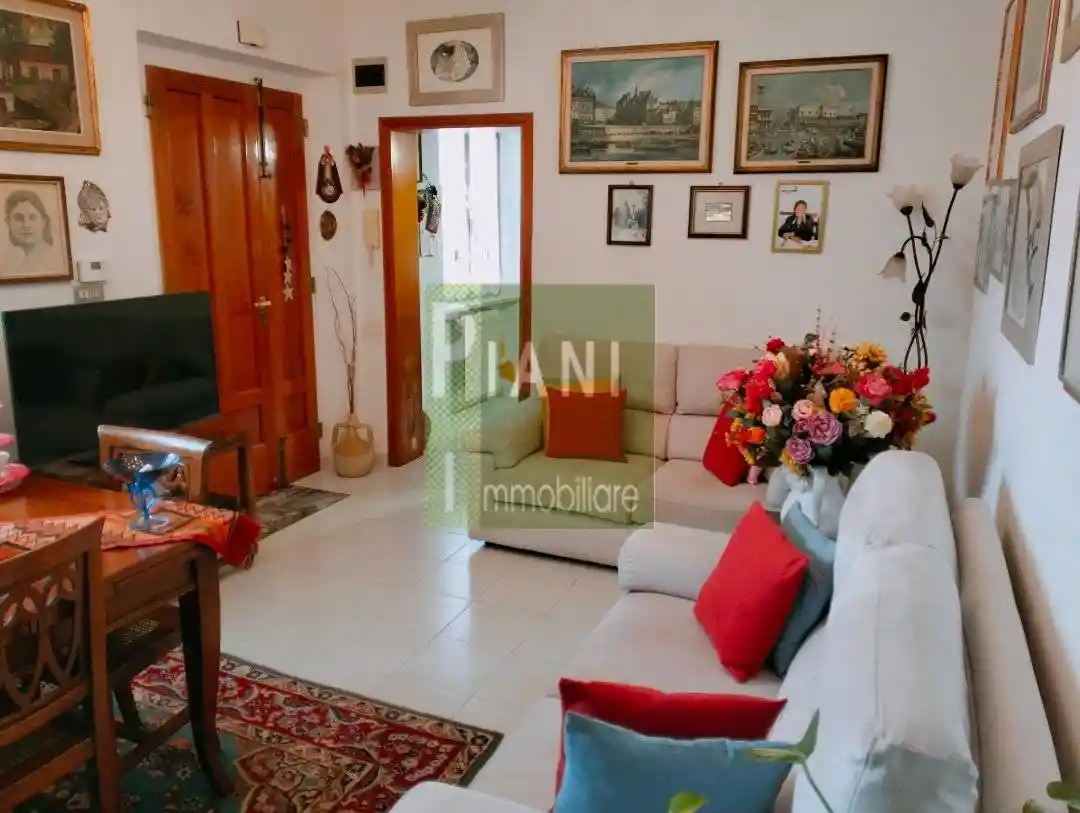 Quadrilocale buono stato, piano rialzato, La Leccia, Livorno - foto 3