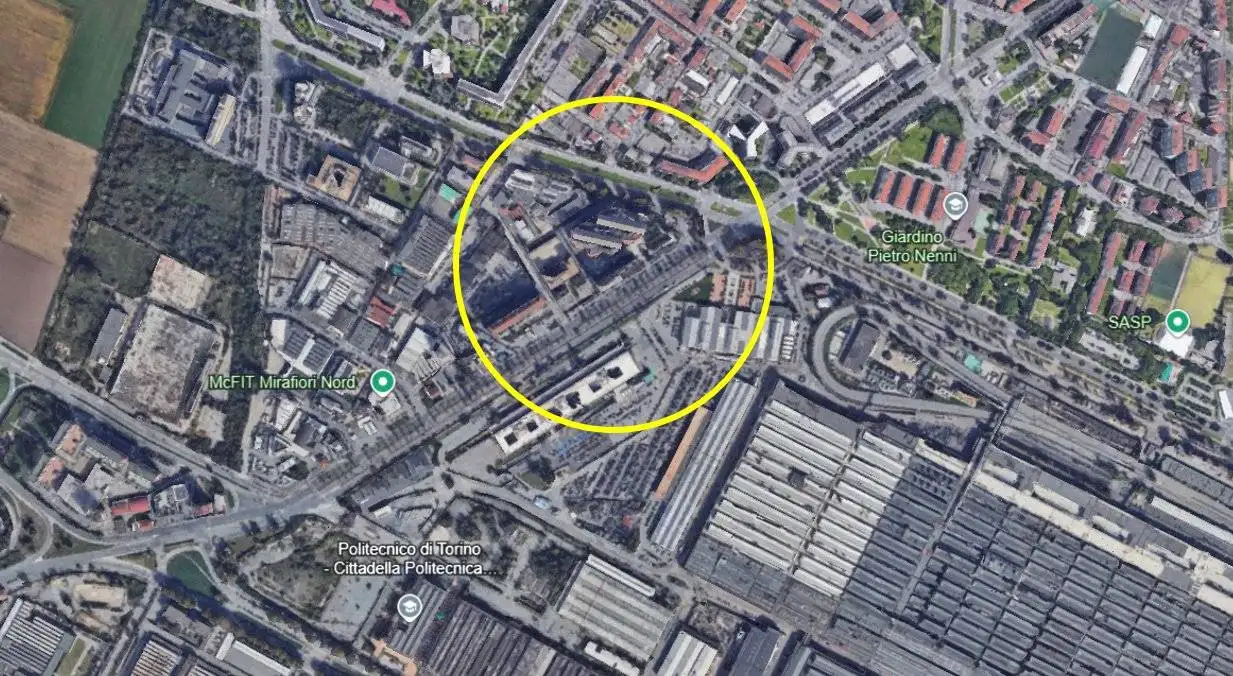 Palazzo - Edificio in affitto a Torino