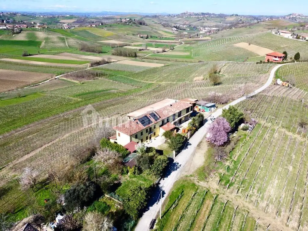 Rustico - Casale in vendita a Montegrosso d'Asti