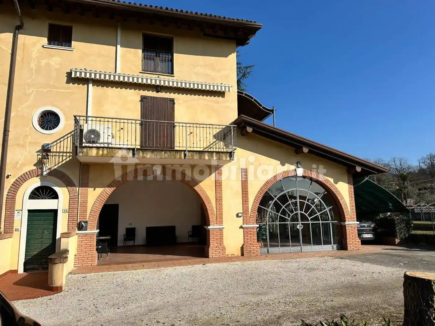 Villa in vendita a Lonato del Garda