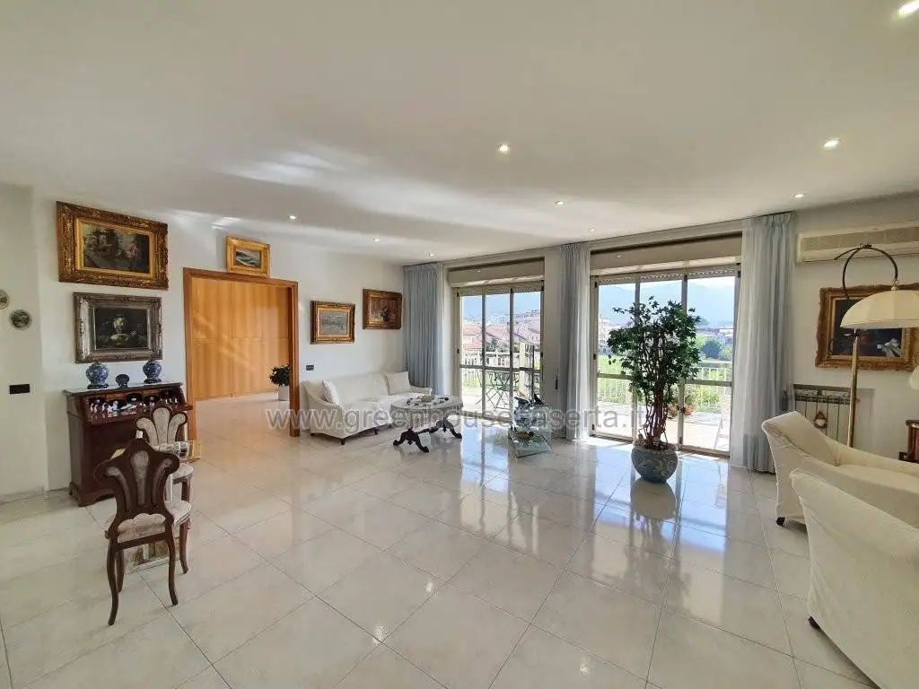 Appartamento in vendita a Caserta