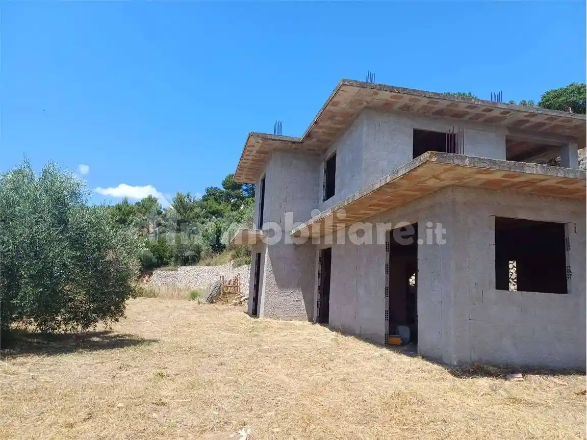 Villa in vendita a Itri