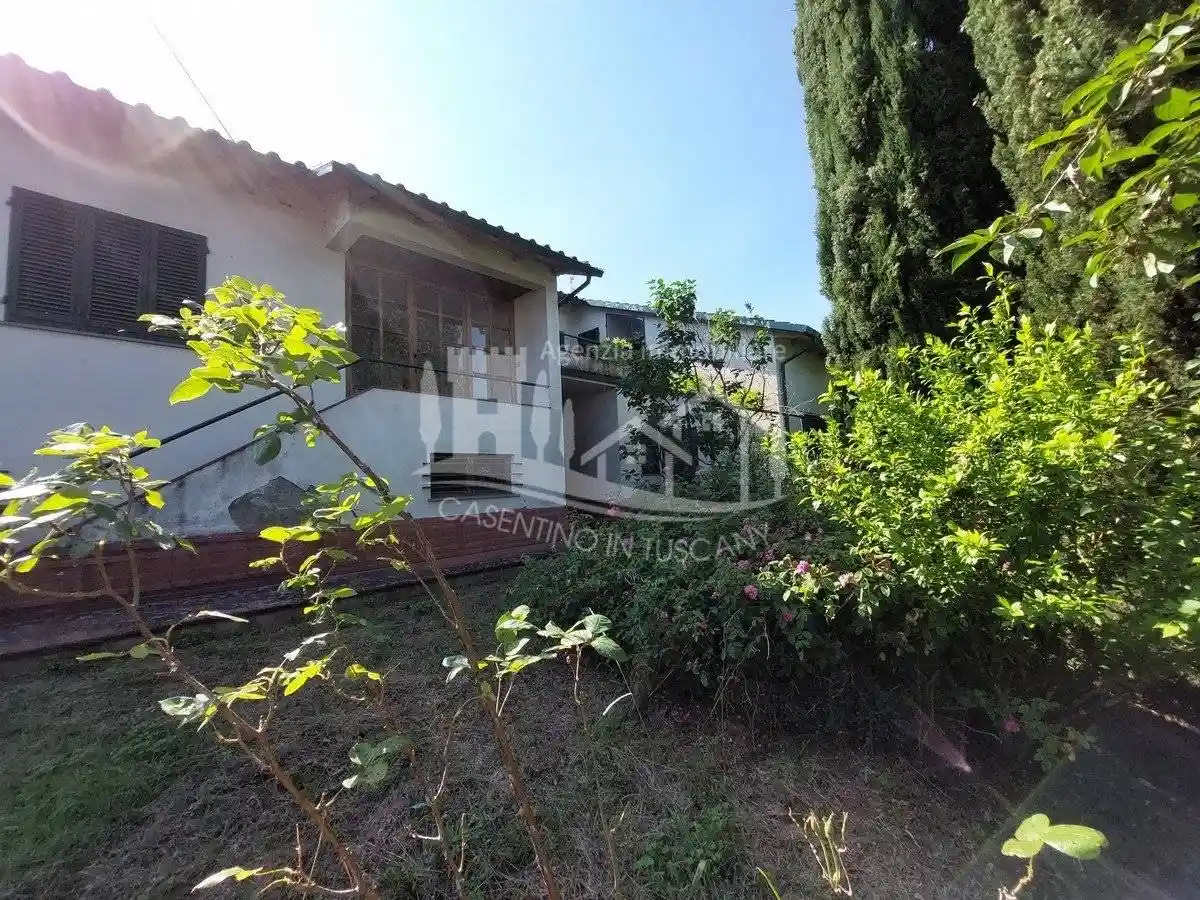 Villa in vendita a Pratovecchio e Stia