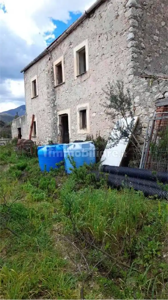 Rustico - Casale in vendita a Formia