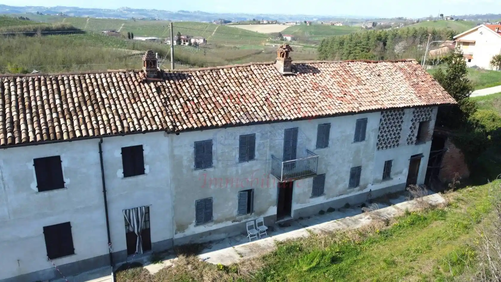 Rustico - Casale in vendita a Castagnole delle Lanze