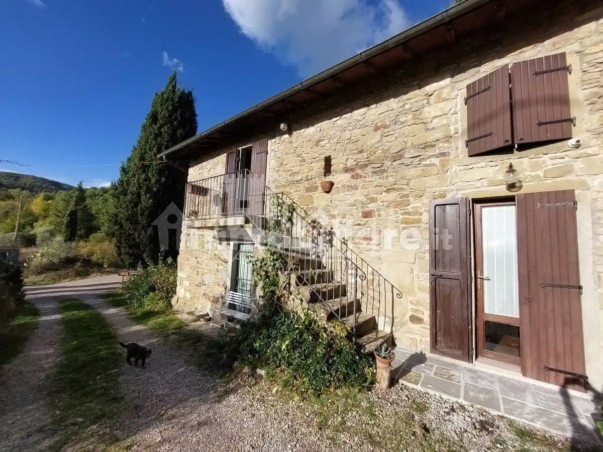 Rustico - Casale in vendita a Poppi