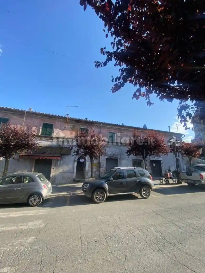 Appartamento in vendita a Allumiere